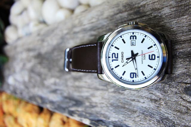シックなカシオの腕時計