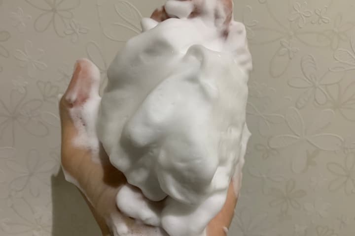 ファンケル アクネケアシリーズ 薬用洗顔クリーム 泡立て