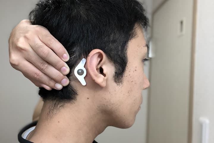 スマートスリープ 耳の裏のセンサー貼り付け位置