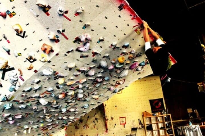 【岸和田市】サンヨークライミングジム