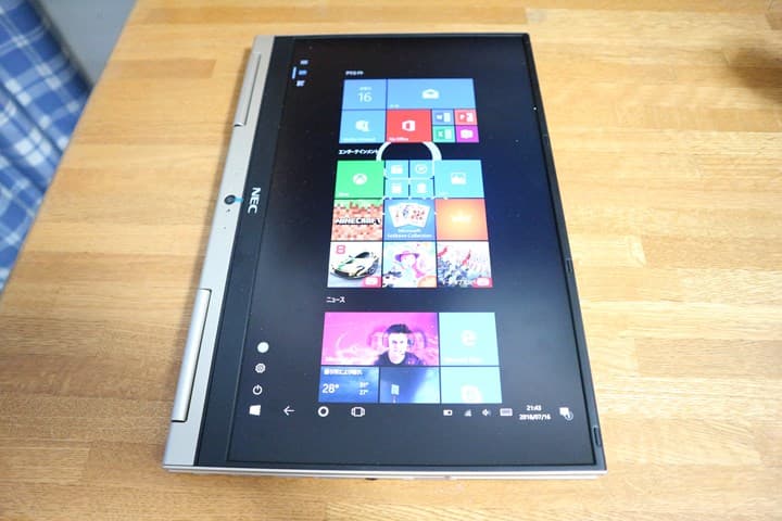 タブレット型