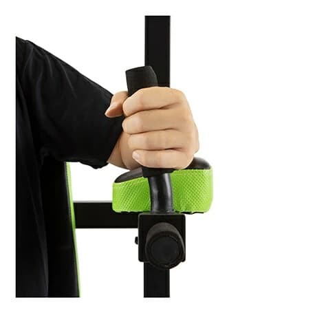 マッスルタワーグリップを掴んでいる画像