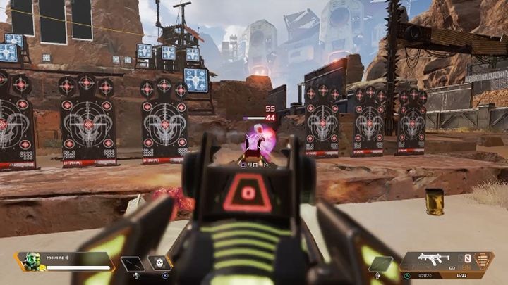 R-99やボルトなどのサブマシンガンはスコープをのぞき込んでも移動速度がそこまで下がりません