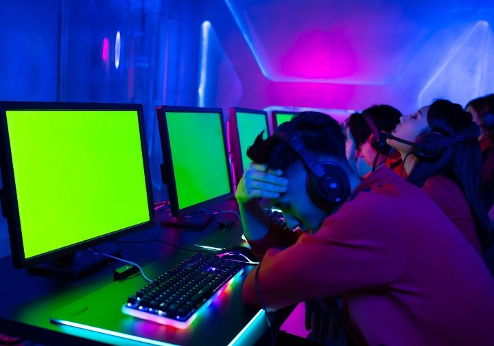 12人に1人がゲーム酔いを体験したとの調査もあります（イメージ写真）