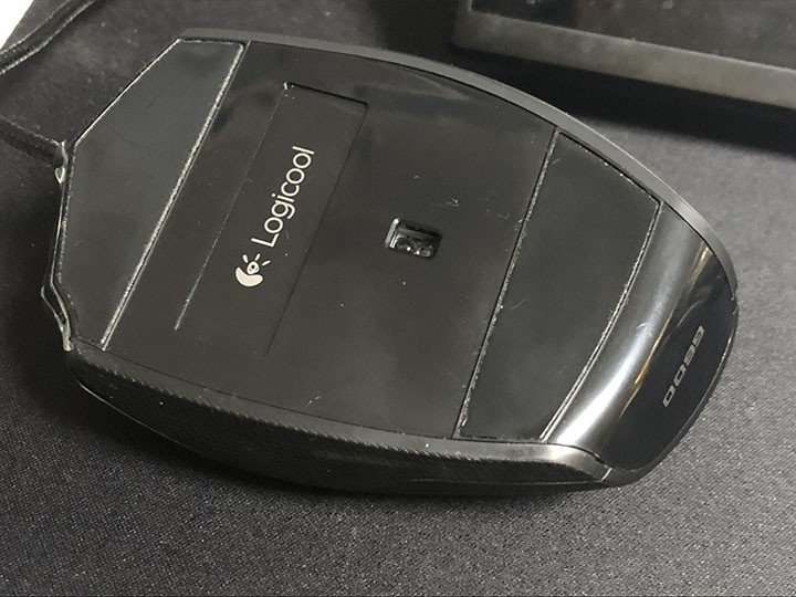 マウス底部の……