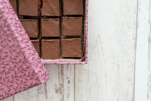 箱に入った生チョコの画像