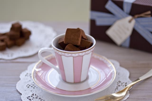 カップに入った生チョコの画像