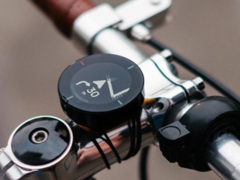 スマホ連動の自転車用ナビ「Beeline Velo 2」、シンプルデザインで走行