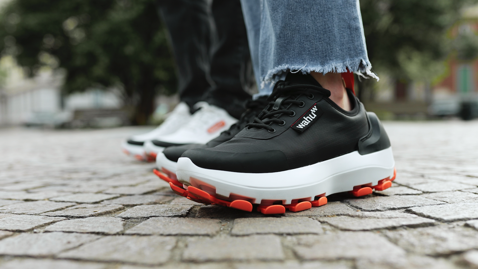 いつも快適な履き心地？ スマートスニーカー「WAHU shoes