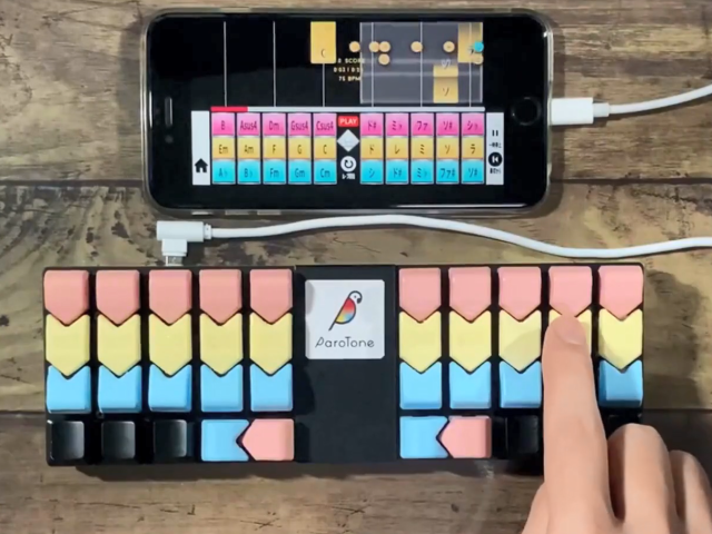 楽器の練習で挫折しない！？ゲーム感覚で演奏できる楽器「ParoTone 