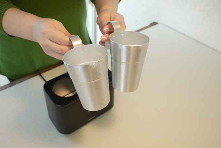 おいしい熱燗を自宅で楽しもう！卓上酒燗器『かんまかせ アルミ