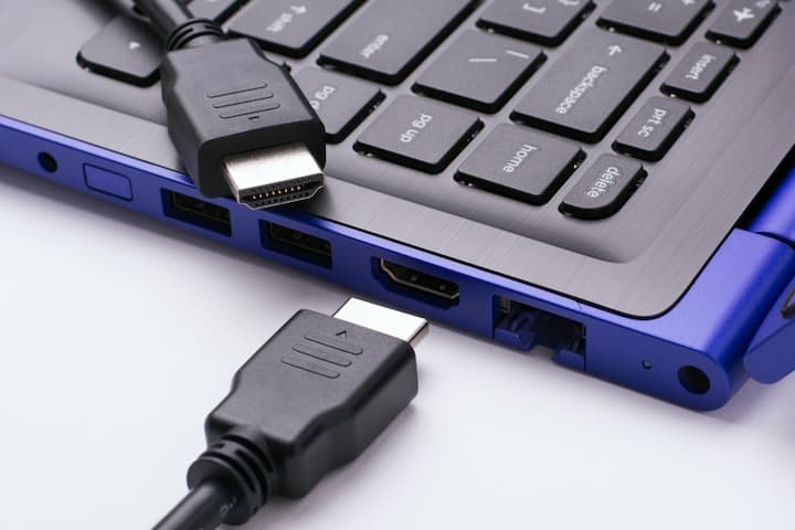 ノートパソコン 販売 テレビ hdmi ラグ