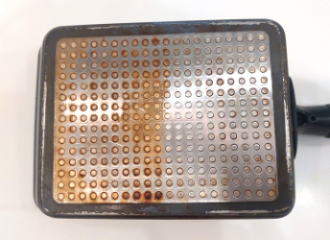 フライパンの裏側