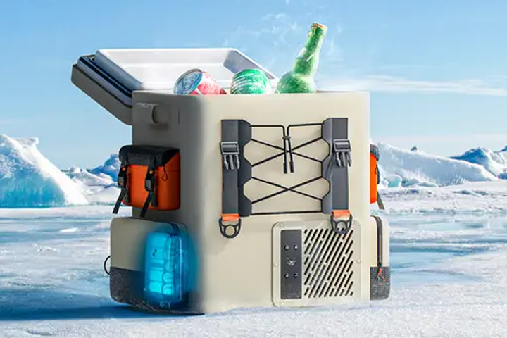 持ち運び冷蔵庫 15分で冷え冷え！ 背負えるポータブル冷蔵庫「FrozenPack」 - bouncy