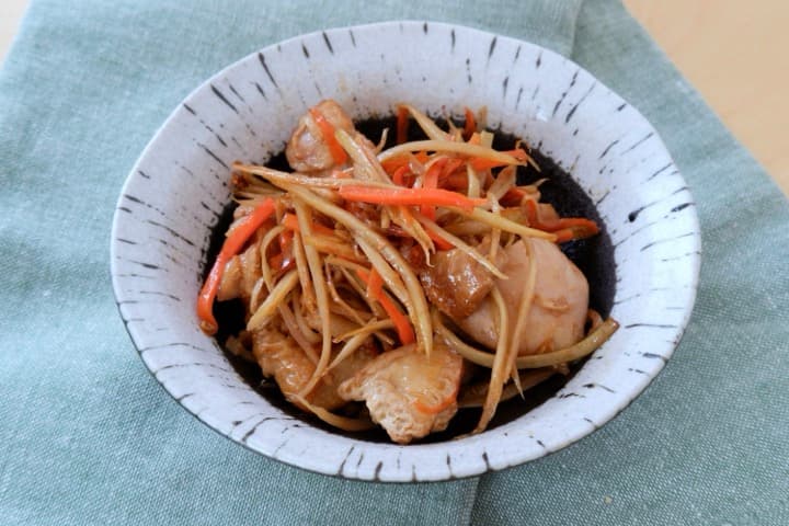 鶏肉とごぼうのバルサミコきんぴら