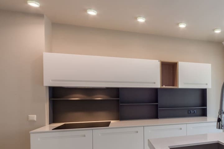 ダウンライトのキッチン