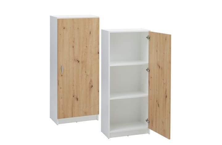 扉付きのカラーボックス