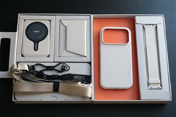 MOFT Snap Play Collectionの中身