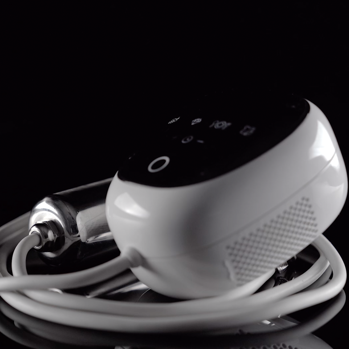 （追記あり）水に入れるだけでOK！ 超音波でなんでも綺麗に洗浄できるデバイス「Ultrasona」