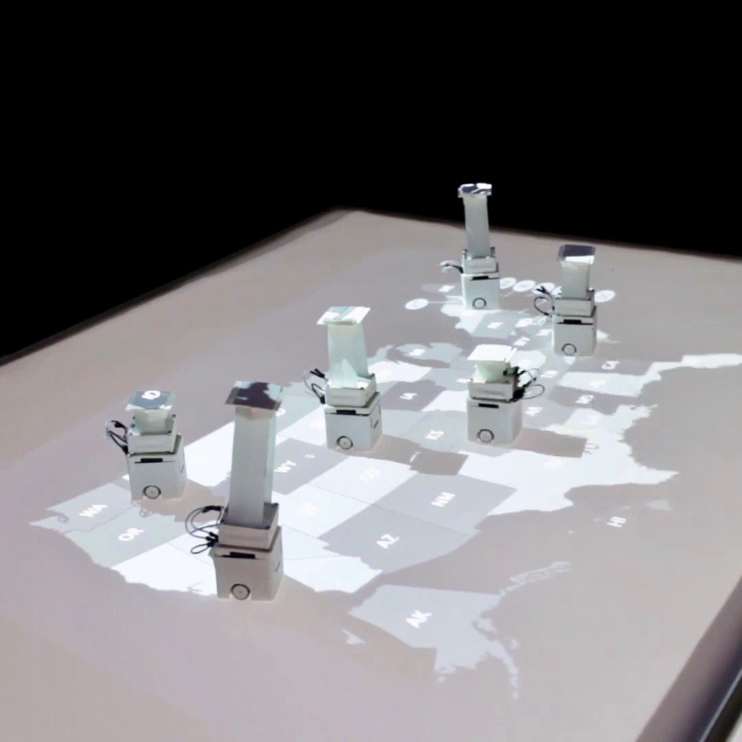 2次元を視覚化してくれる？形状を変えられるロボットたち「ShapeBots」