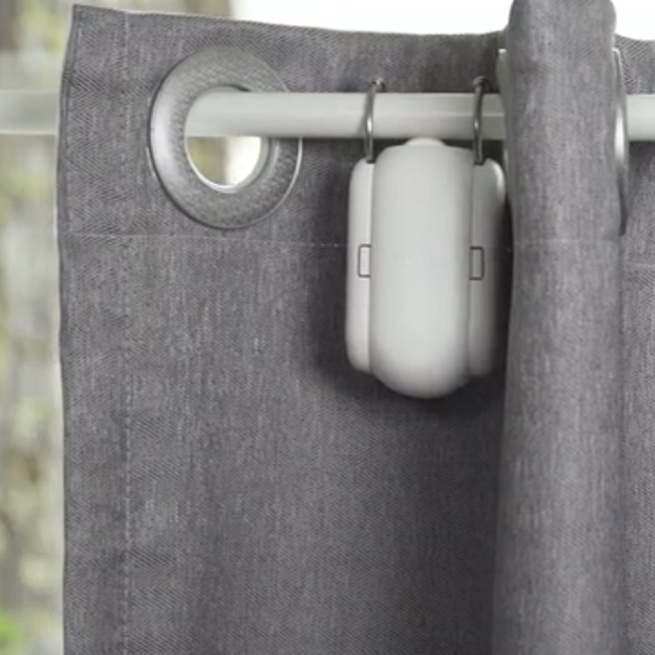 お気に入りのカーテンを全自動開け閉め。カーテン専用お手軽IoT「SwitchBot Curtain」