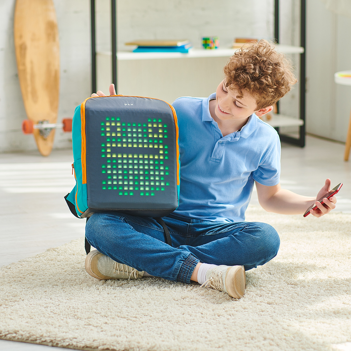 （追記あり）子供も大喜び間違いなし？ ピクセルアートを表示して楽しめるキッズ向けバックパック「Pix Mini」