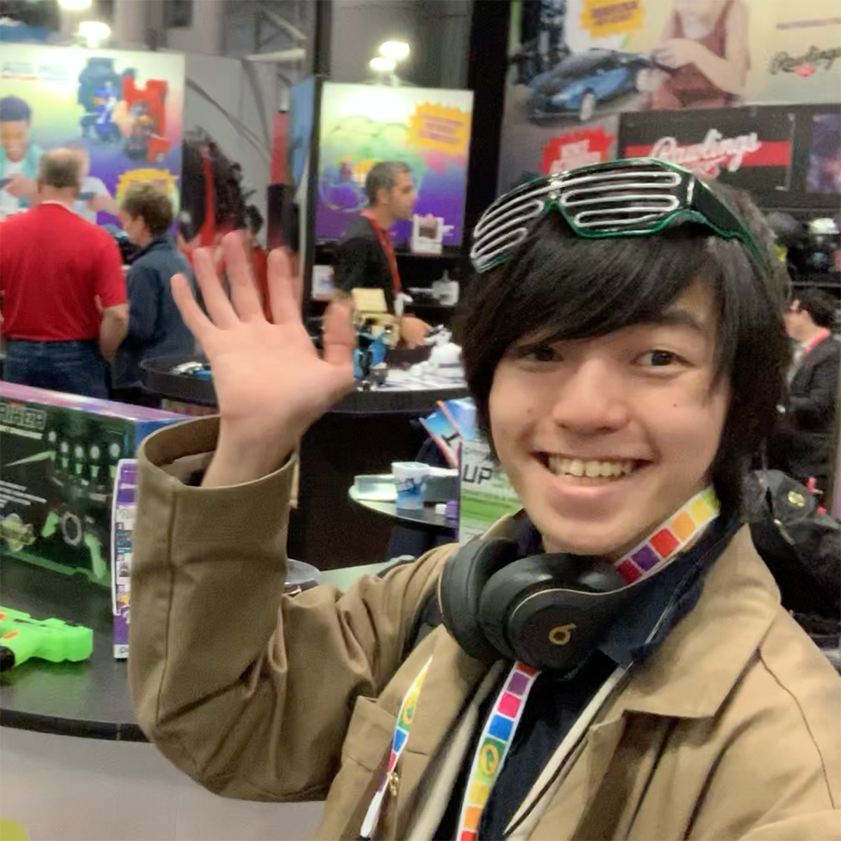 VR弓矢にARミニカー!? ニューヨークのおもちゃフェアに潜入!!【動画ライター】