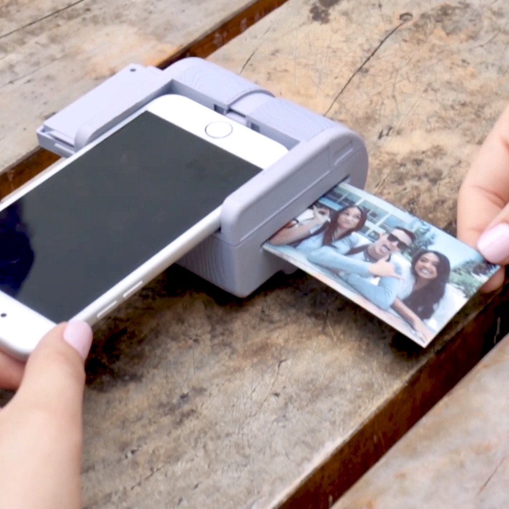 スマホから「動く写真」をその場でプリントアウトできる「Prynt Pocket」