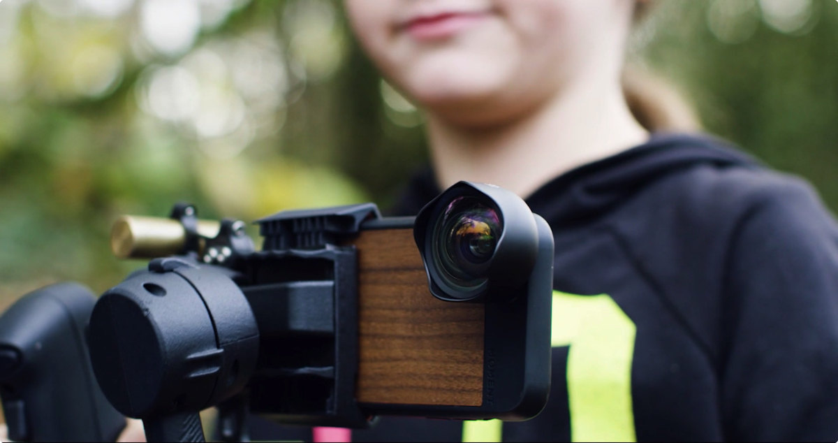 Iphoneでハリウッドクルーになれる 高性能スマホジンバル Movi Bouncy バウンシー