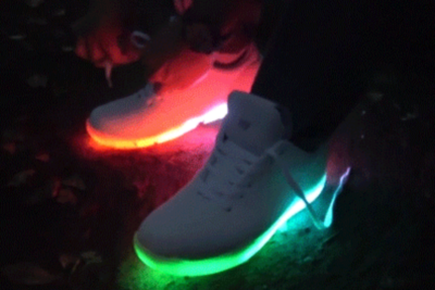 光る靴が新たな表現を生む？　『Orphe（オルフェ）』