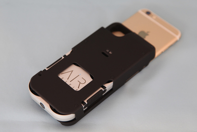 飛ばす瞬間が気持ちいい！セルフィー撮影できるドローン「AirSelfie（エアセルフィー）」