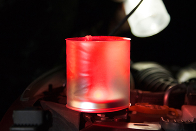 太陽光で充電！防水LEDランタンMPOWERD（エムパワード）