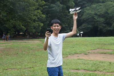 気分はパイロット！飛行機型ドローン 『Moskito（モスキート）』