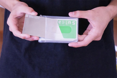 世界最薄クラスのモバイルバッテリー『LIFE CARD Lightning(ライフカードライトニング)』