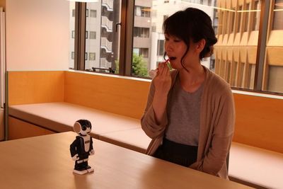 ロボットが歯磨きを教えてくれる！『ロボホン』×『ガム・プレイ』