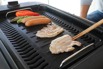 煙が出ない！家で気軽に焼肉を楽しめる『吸煙グリル』