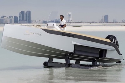 海から自宅へGO!?キャタピラーつき水陸両用ボート『イグアナ ヨット』