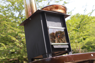 焚き火をテーブルで！ ミニ暖炉「こばこ」大人の火遊び