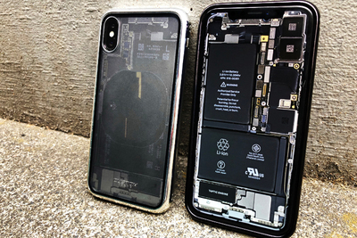 iPhoneが透ける！？男のハートをくすぐるiPhone Xケース「Monolith Transparent X」がたまらん
