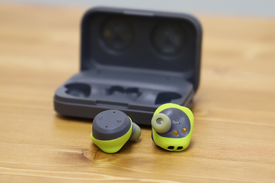 心拍センサー・音声コーチ機能付、完全ワイヤレスイヤホン Jabra『Elite Sport』【半歩未来のライフスタイル】