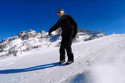 両足でスイスイ！ 「Snowfeet」で雪山を滑りつくそう