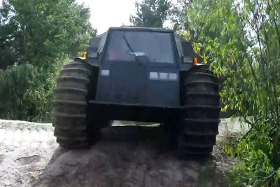 荒れ地どころか水上でも敵なしの水陸両用ATV「SHERP」