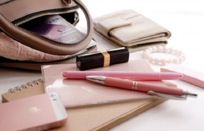 iPhoneケースは手帳型がやっぱおしゃれ！厳選おすすめ3選！