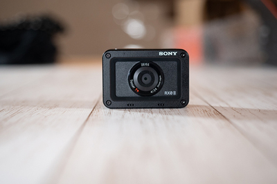 小型ボディに高画質性能を凝縮したカメラ『RX0 II』