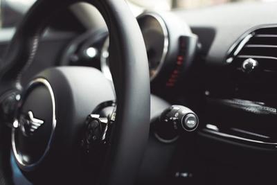 エンジンスターターおすすめ12選！ 愛車に使える製品選びのコツも紹介