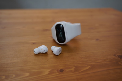 高音質&高機能。ワイヤレスイヤホン内蔵スマートウォッチ「Wearbuds」【半歩未来のライフスタイル】