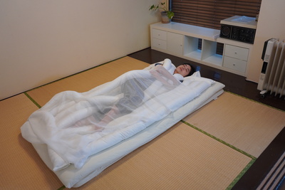 うどんをかけて寝る？自由で快適な睡眠を実現「睡眠用うどん」【暮らしを彩るオススメグッズ】