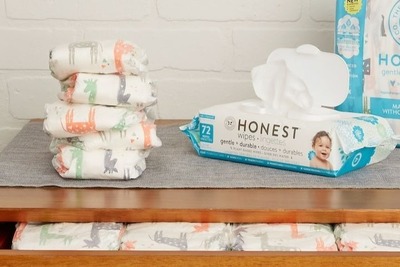 おむつストッカーは必要?タイプ別おすすめ11選と手作り方法をご紹介