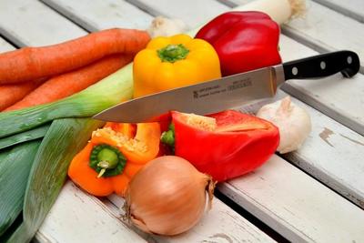 食材を切るのが楽しくなるおすすめの包丁10選♪素材や種類などの選び方についても解説！