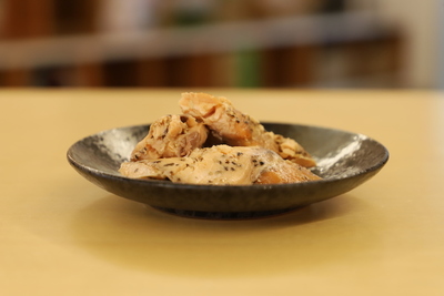 家庭では難しい料理も簡単に！スモークサーモンのお味は？【スマートなくらしに役立つ無印良品の冷凍食品を聞いてみた!#5】